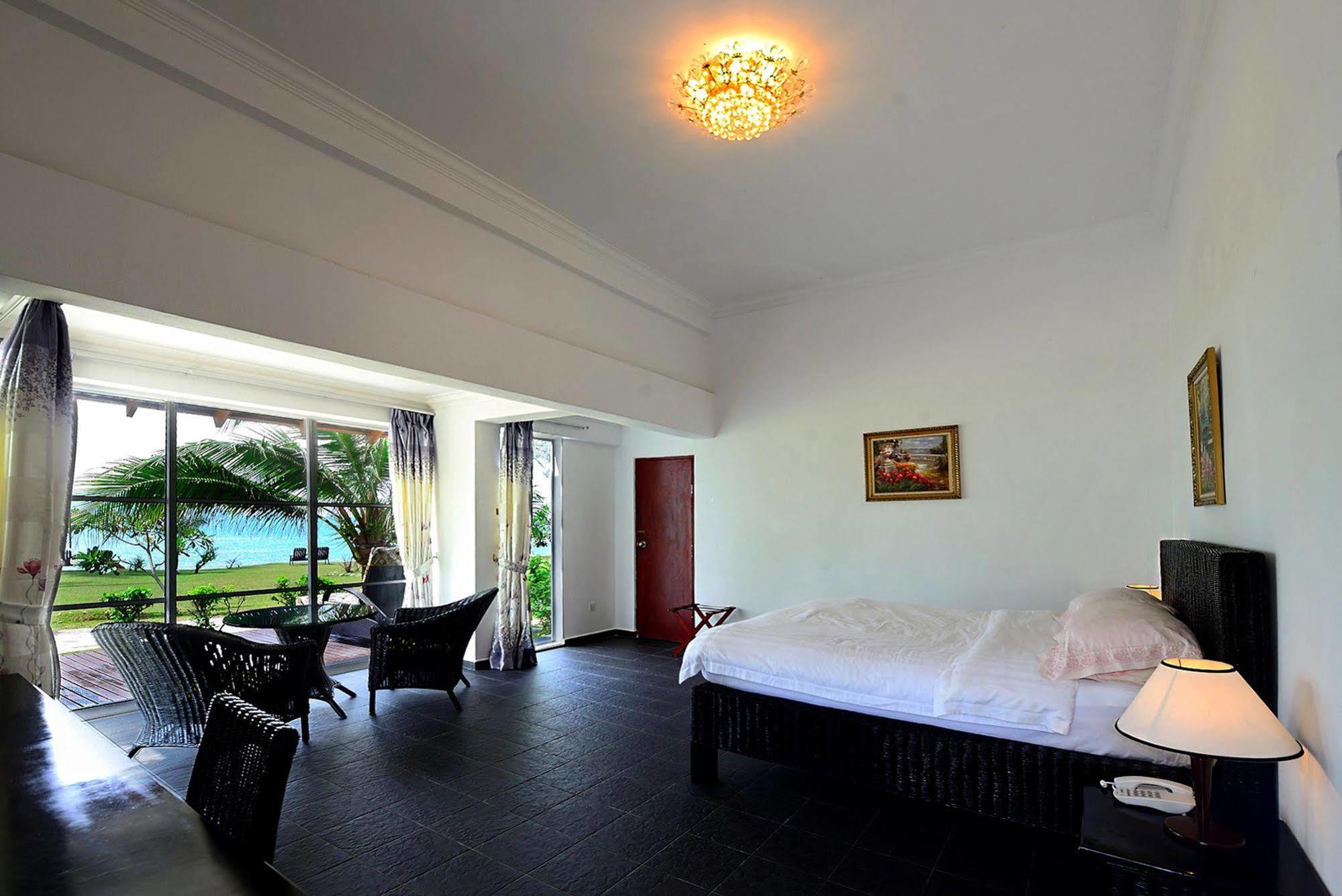 Sari Pacifica Resort & Spa, Sibu Island, Johor Пулау-Сибу Экстерьер фото